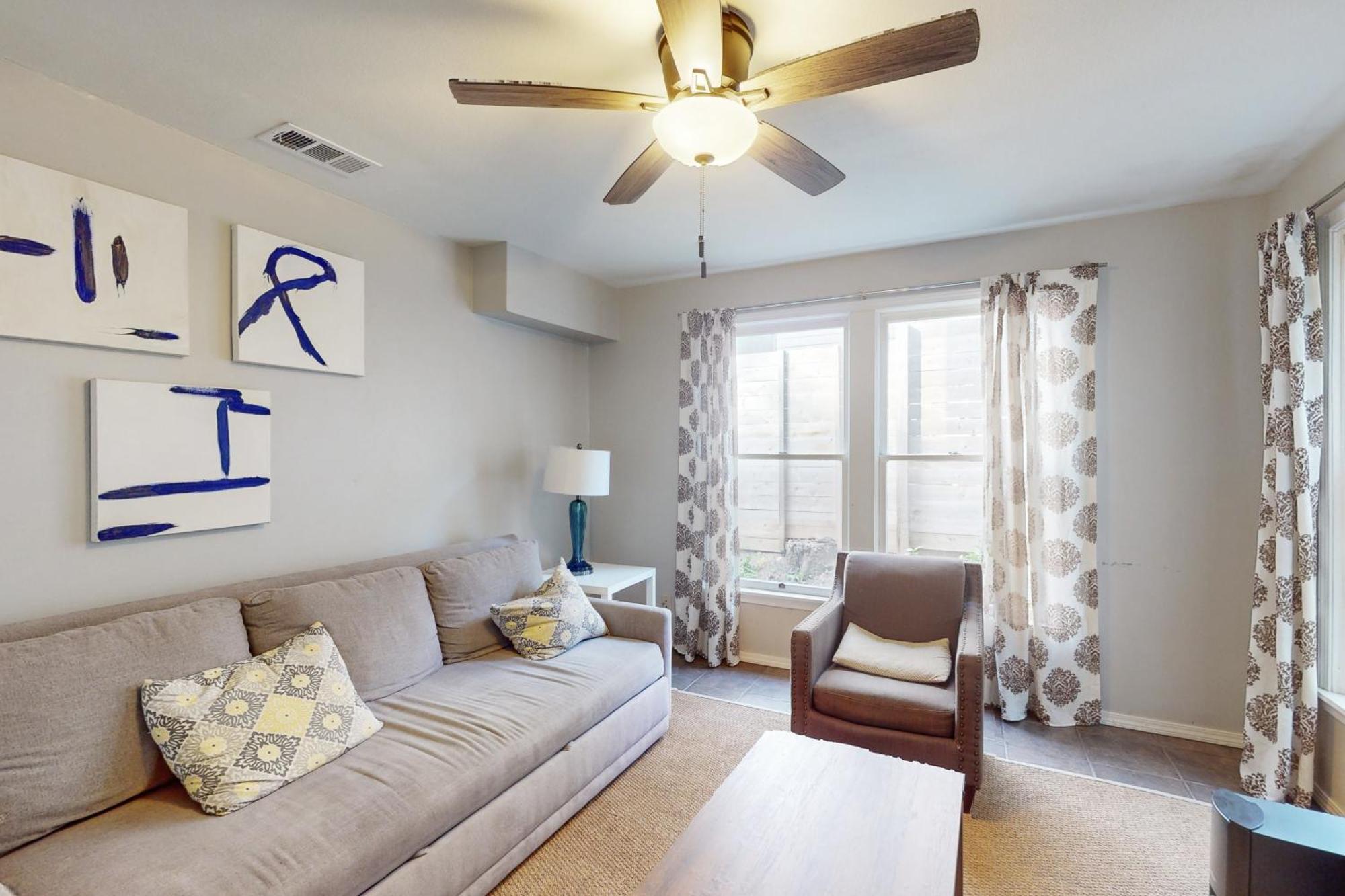 Beautiful South Villa Austin Bagian luar foto