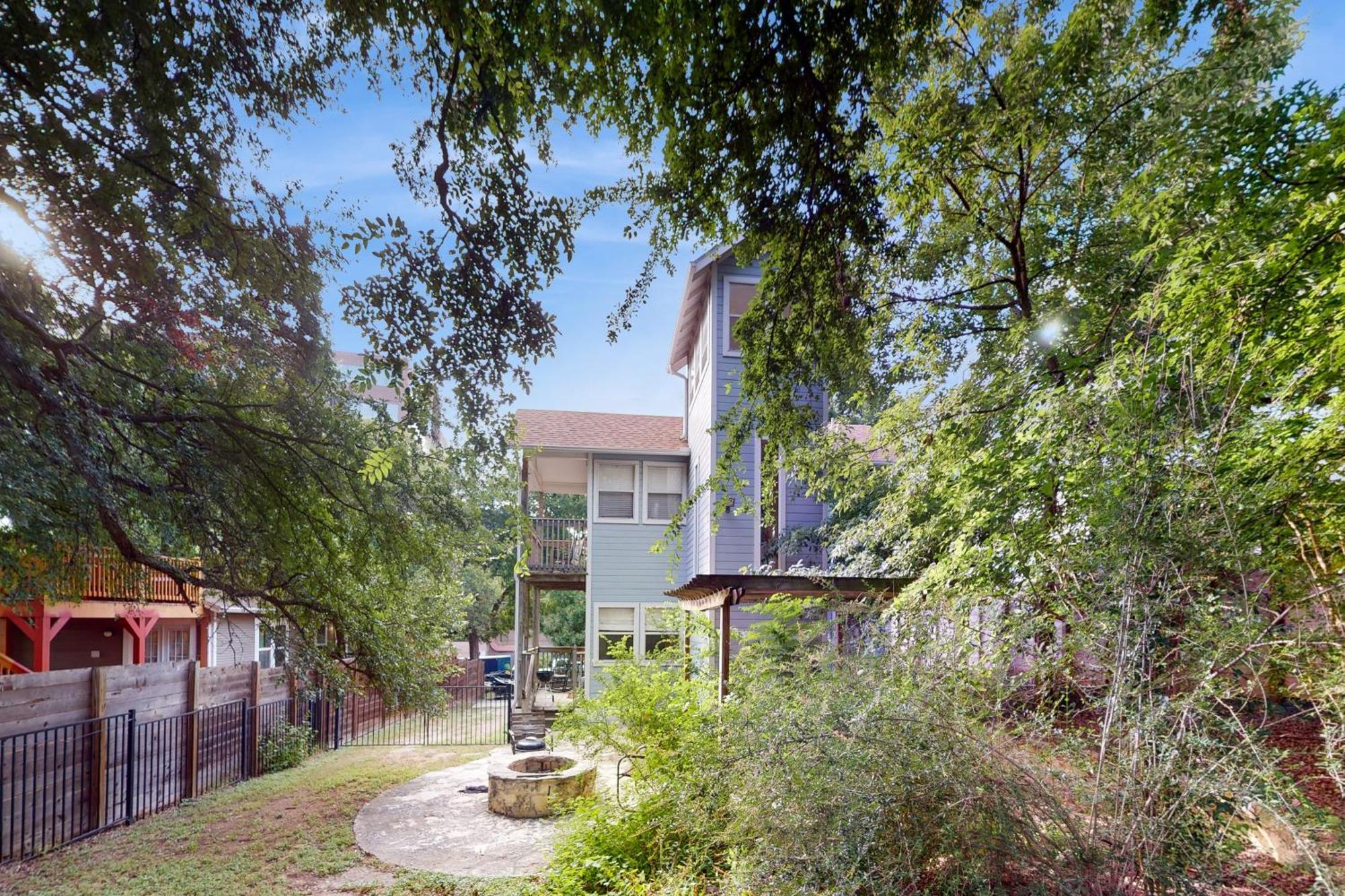 Beautiful South Villa Austin Bagian luar foto